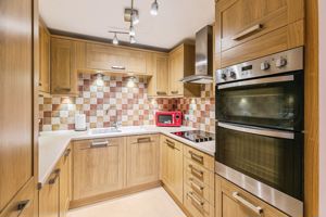 KITCHEN- click for photo gallery